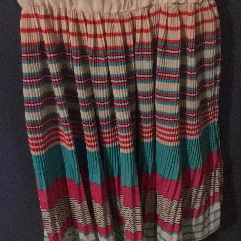 Dress - Picture 2 of 7